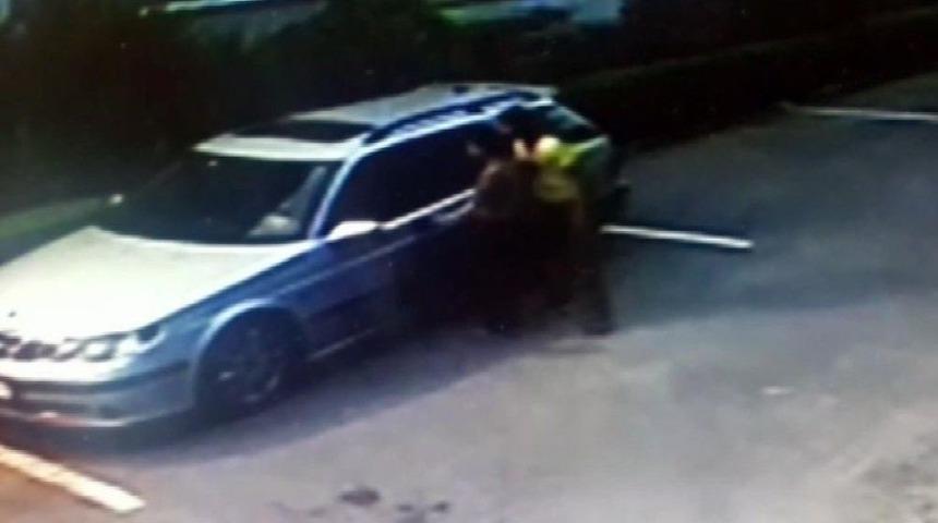 Otob&uuml;s &Ccedil;alan &Ccedil;ocuklar Bu Kez Otomobil &Ccedil;aldı