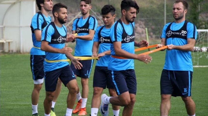 Adana Demirspor, Yeni Sezon Hazırlıklarını Kızılcahamam&rsquo;da S&uuml;rd&uuml;r&uuml;yor