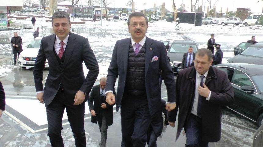 Rıfat Hısarcıklıoğlu Ak&ccedil;akoca&rsquo;da