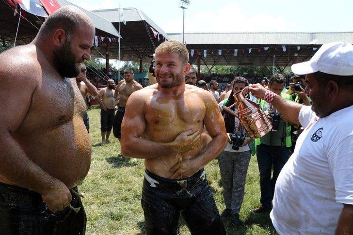 Er Meydanı’nda Başpehlivanlık İlk Tur Kura Çekimi Yapıldı G4