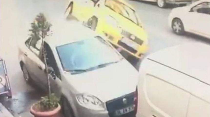 (&ouml;zel) Ticari Taksi Kaza Sonrası Şaha Kalktı