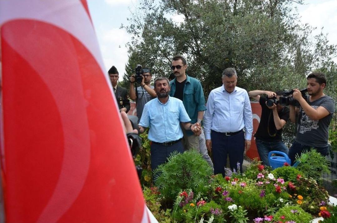 İkiz Şehitlerin Acılı Babasından Y&uuml;rek Dağlayan S&ouml;zler