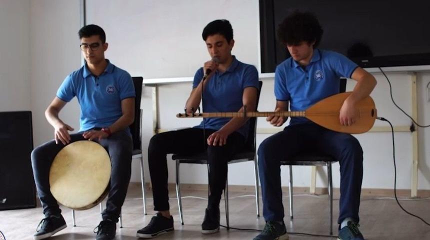 Lise &Ouml;ğrencilerinden &rsquo;zeytin Dalı&rsquo; Koreografili &Ouml;zel Klip