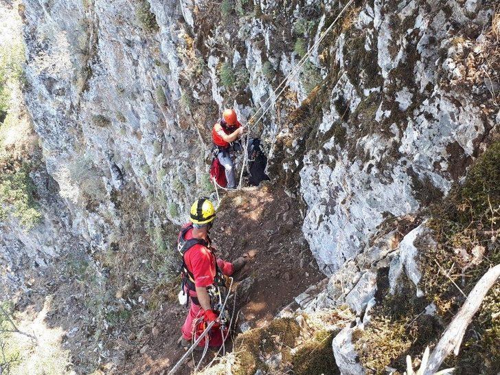 60 Metre Yükseklikte Keçi Kurtarma Operasyonu G3