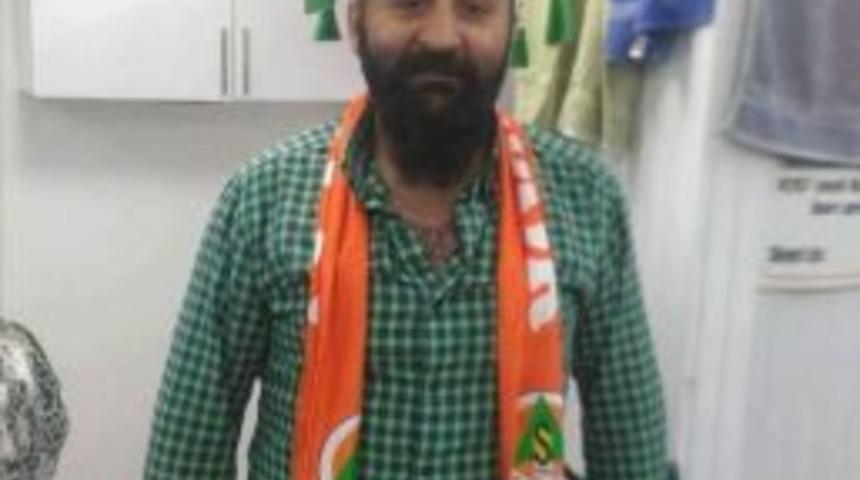 Kamyonetle Motosiklet Çarpıştı: 1 Ölü