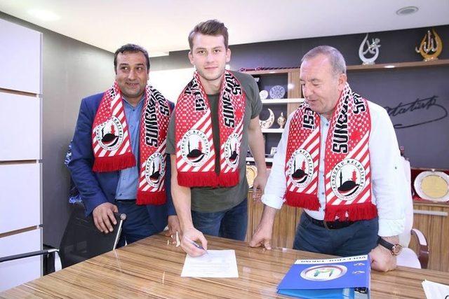 Sungurlu Belediyespor 8 Voleybolcu Transfer Etti