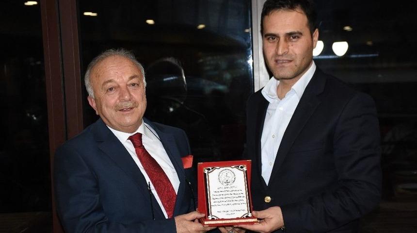 Sedat Eroğlu Sevdikleriyle Veda Yemeğinde Buluştu