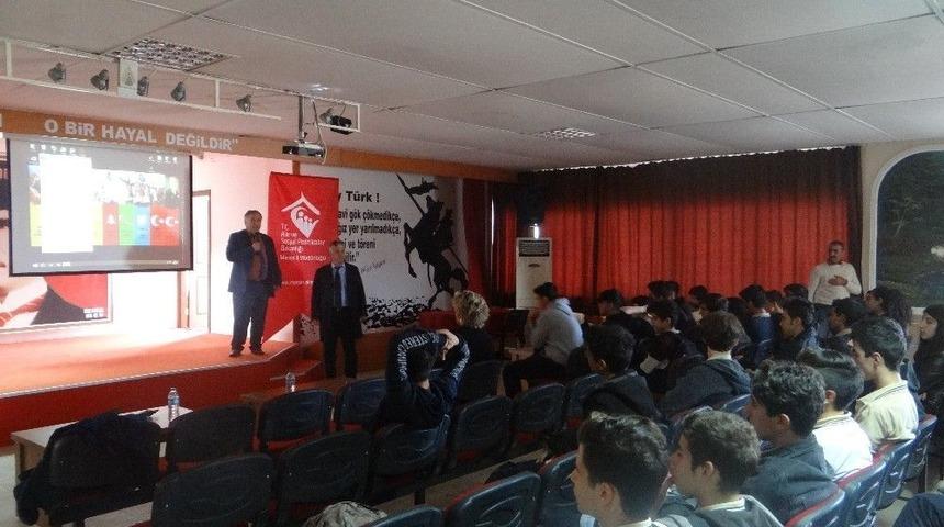 Lise &Ouml;ğrencilerine &Ccedil;ocuk Hakları Eğitimi