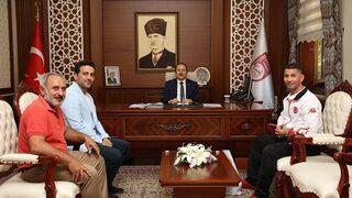 Kick Box Milli Takımlar Başantrenörü Daştan Vali Pehlivan’ı Ziyaret Etti