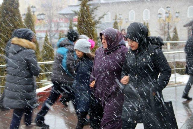 Erzurum’da Kar Yağışı