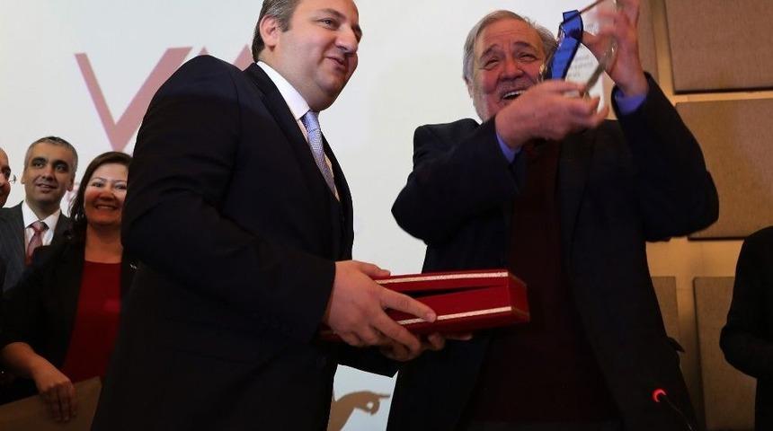 Prof. Dr. İlber Ortaylı: &ldquo;almanya&rsquo;da Fet&ouml;&rsquo;c&uuml; &Ccedil;ok Profes&ouml;r Var&rdquo;