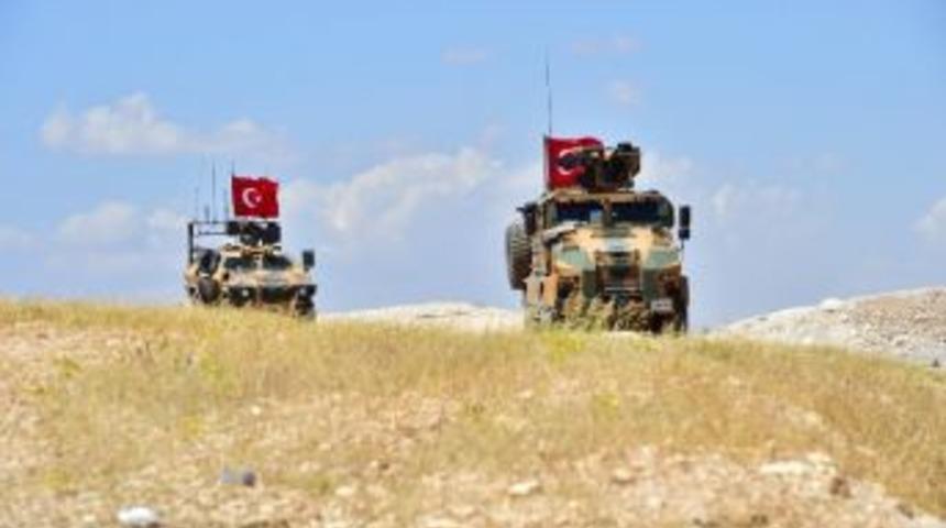 Tsk:"t&uuml;rk Silahlı Kuvvetleri Ve Abd Silahlı Kuvvetleri Unsurları Tarafından, Fırat Kalkanı Harek&acirc;t Alanı İle M&uuml;nbi&ccedil; Arasında Kalan Hatta 14 Temmuz 2018&rsquo;de, 14&rsquo;&uuml;nc&uuml; Koordineli/bağımsız Devriye Faaliyeti İcra Edilmiştir. "