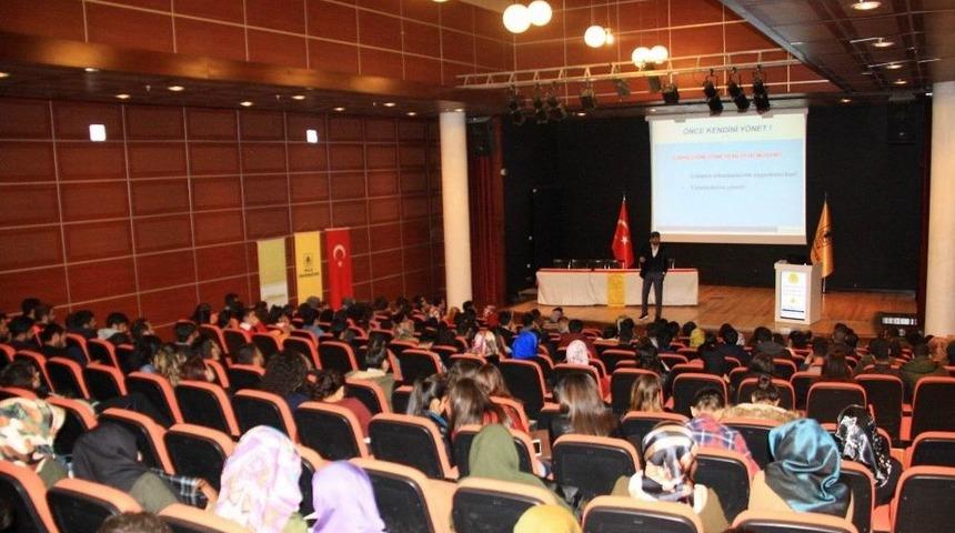 Diyarbakır&rsquo;da &lsquo;&ouml;nce Kendini Y&ouml;net&rsquo; Etkinliği