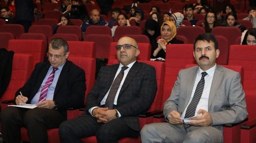 Prof. Dr. Tomar, Modern D&ouml;nemde Kud&uuml;s&rsquo;&uuml; Anlattı