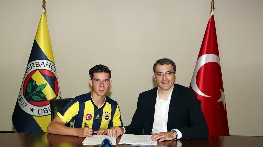 Fenerbah&ccedil;e, 1999 Doğumlu Ferdi Erenay Kadıoğlu&rsquo;nu Transfer Etti