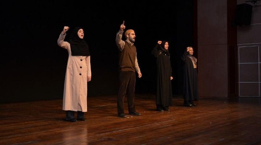 28 Şubat Tiyatro İle Anlatıldı