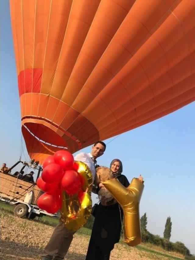Balon Turunun Ardından Sürpriz Evlilik Teklifi 1