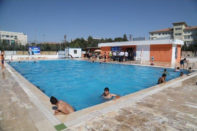 B&uuml;y&uuml;kşehir Y&uuml;zme Havuzlarına Yoğun İlgi 1