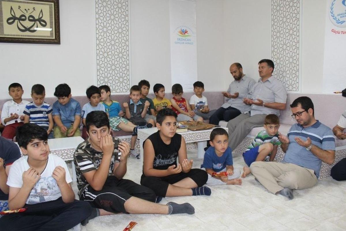 Gen&ccedil;ler 15 Temmuz Şehitlerini Andı