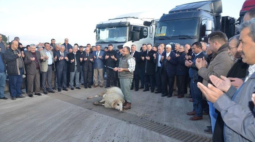 Yardım K&ouml;m&uuml;rleri Soma&rsquo;dan Gidecek