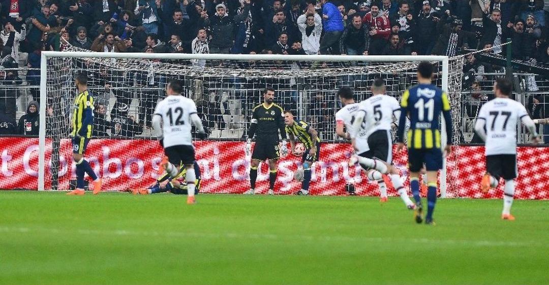 Ziraat T&uuml;rkiye Kupası: Beşiktaş: 1 - Fenerbah&ccedil;e: 2 (ilk Yarı)