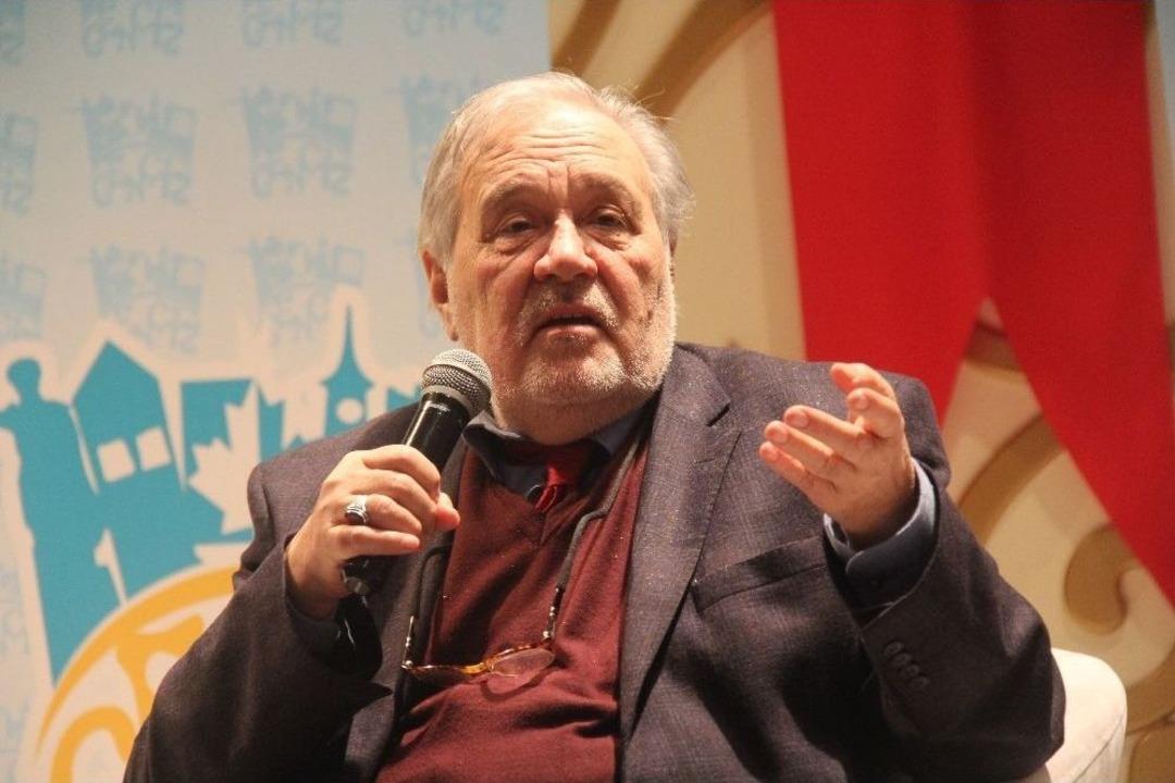 Prof. Dr. İlber Ortaylı: &ldquo;wkipedia&rsquo;daki Bilgiler Yanlıştır&rdquo;