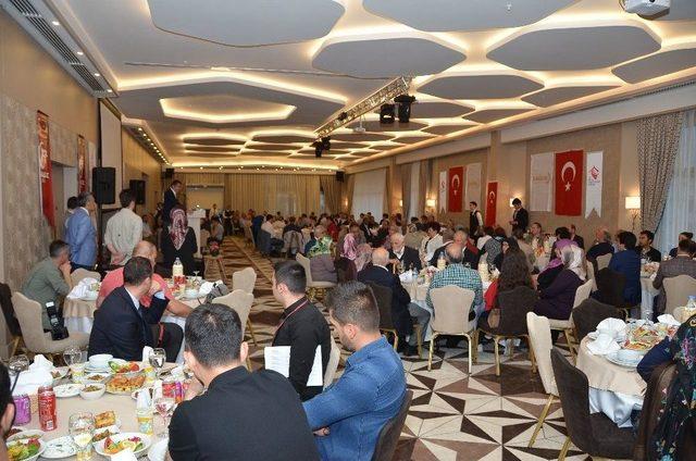 Gümüşhane’de Şehit Yakınları Ve Gazilere Yemek Verildi