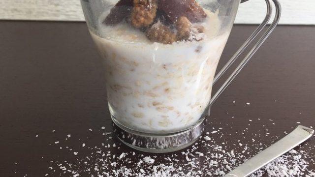 Badem Sütlü, Kuru Meyveli, Yulaflı Kahvaltı