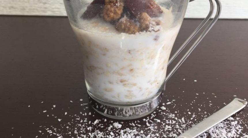 Badem Sütlü, Kuru Meyveli, Yulaflı Kahvaltı