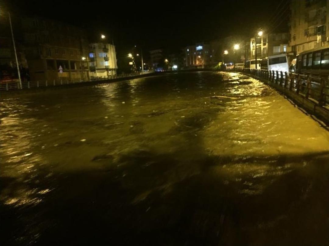 &Uuml;nye Sele Teslim Oldu