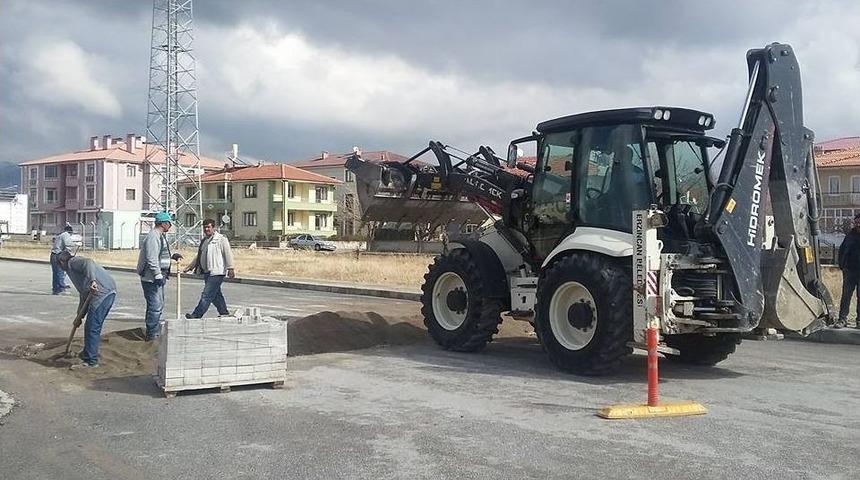 Erzincan Belediyesi Yayaların Ve S&uuml;r&uuml;c&uuml;lerin Emniyetini &Ouml;nemsiyor
