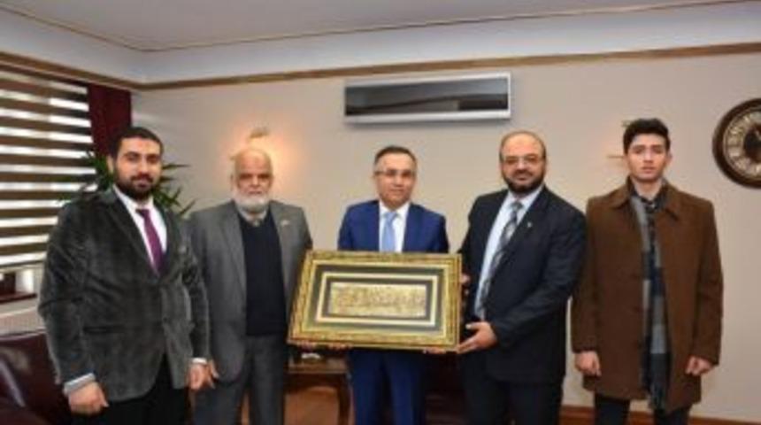 Vali &Ccedil;eber, Filistin Heyetini Kabul Etti