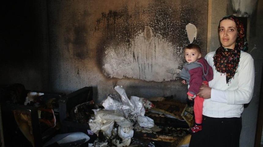 D&uuml;ğ&uuml;n Takılarıyla Tuttukları Ev Yandı