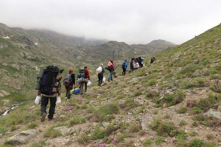 Gümüşhaneli Dağcılardan Şehitler Diyarına 15 Temmuz Zirve Tırmanışı G3