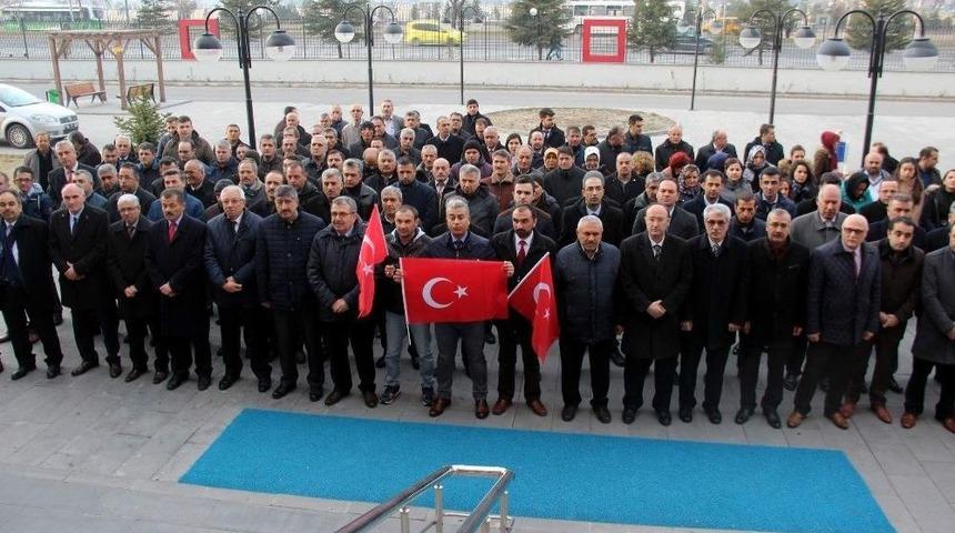 Milli Eğitim M&uuml;d&uuml;rl&uuml;ğ&uuml; Personeli Şehitler İ&ccedil;in Hatim İndirdi