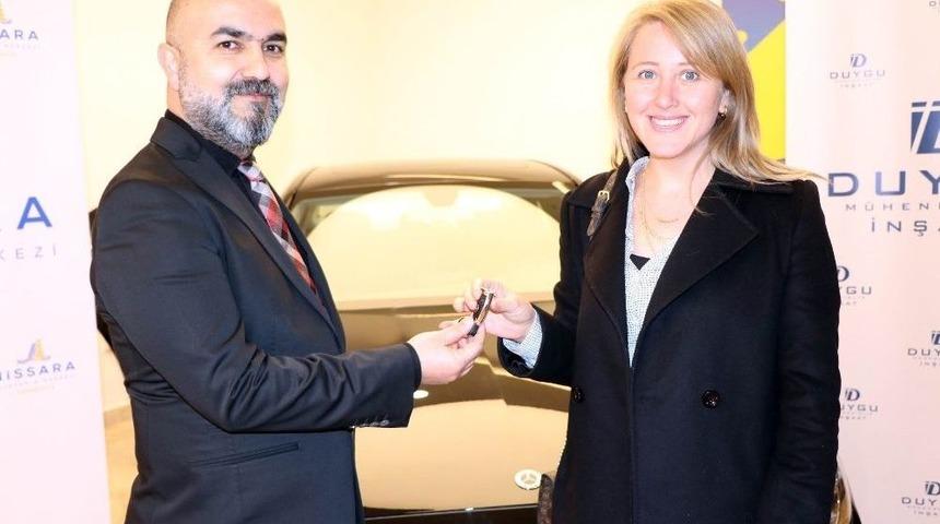 300 Tl&rsquo;ye Otomobil Sahibi Oldu