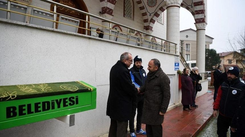 Alo Evlat, Neriman Anneyi Son Yolculuğuna Uğurladı