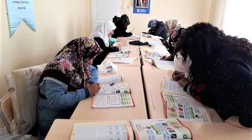 Tuşba Belediyesinden &lsquo;okur-yazar Birey, Gelişmiş Toplum&rsquo; Projesi