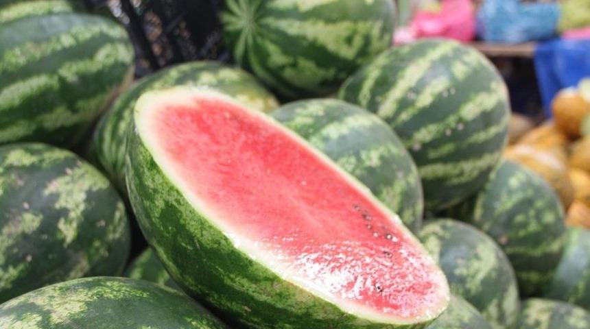 Yerli Karpuz Tezgahlarda Yerini Aldı