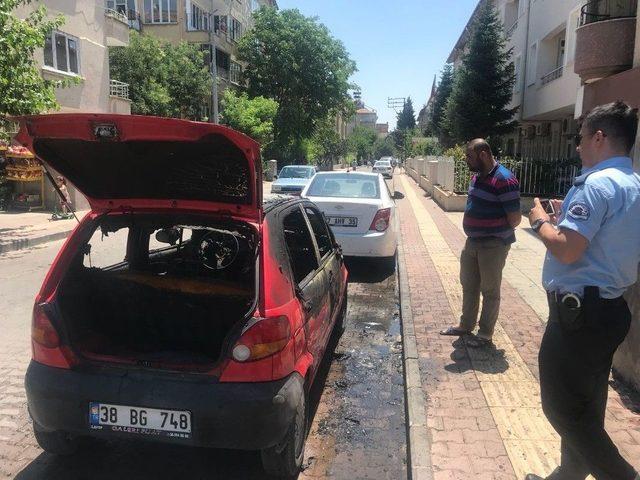 Park Halindeki Ara&ccedil; Alev Aldı 2