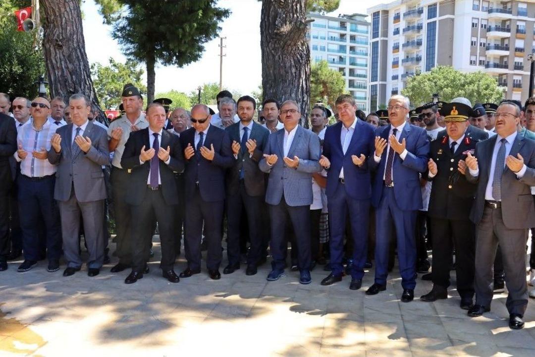 Antalya&rsquo;da Şehitler Dualarla Anıldı