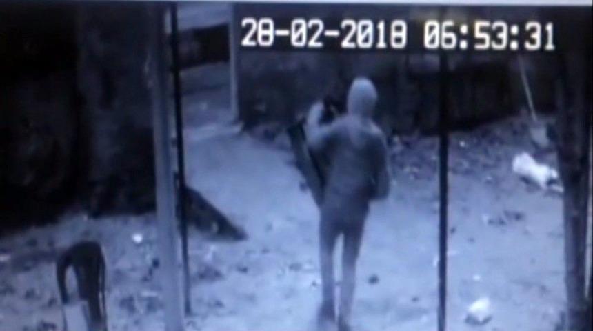 (&ouml;zel Haber) D&uuml;ğ&uuml;n Salonuna Dadanıp Defalarca Soyan Hırsızlar Kamerada