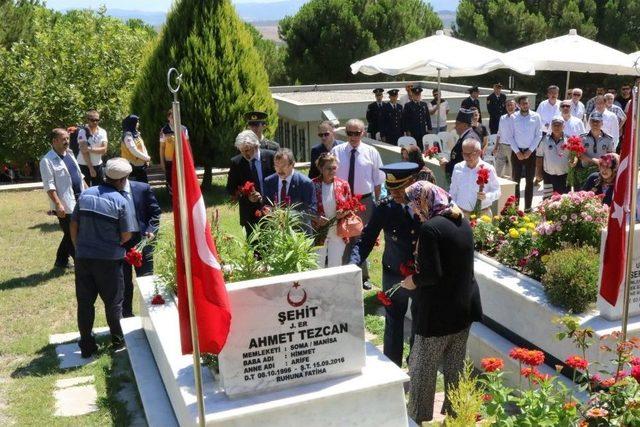 Akhisar’da 15 Temmuz Şehitleri Anıldı