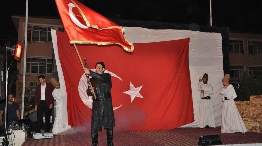 Bulanık&rsquo;ta &rsquo;biz Biriz, Bir &Ouml;l&uuml;r Bin Diriliriz&rsquo; Tiyatro Oyunu