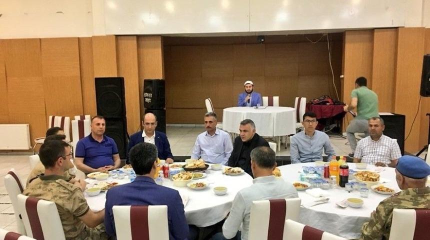 Kurtalan&rsquo;da Şehit Aileleri Ve Gaziler Onuruna Yemek