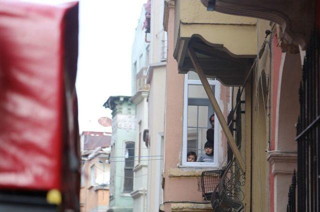 Beyoğlu’nda Yangın Paniği