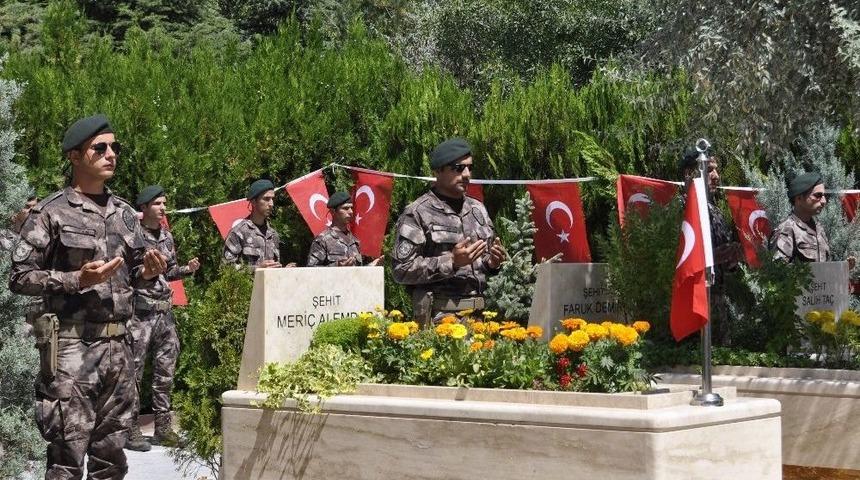 G&ouml;lbaşı&rsquo;nda 15 Temmuz Şehitleri Anıldı