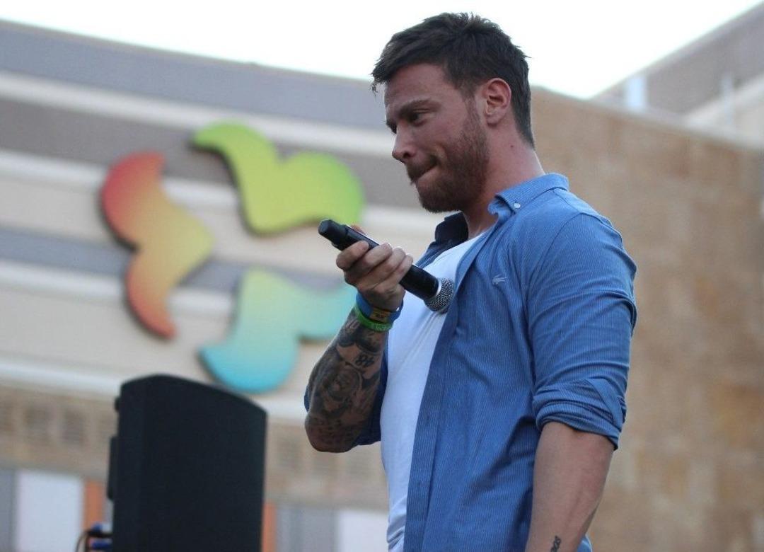 İzmir&rsquo;de Sinan Ak&ccedil;ıl R&uuml;zgarı