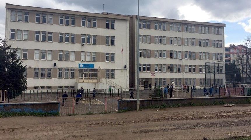 Şehit Pilotun İsmi Okula Verildi