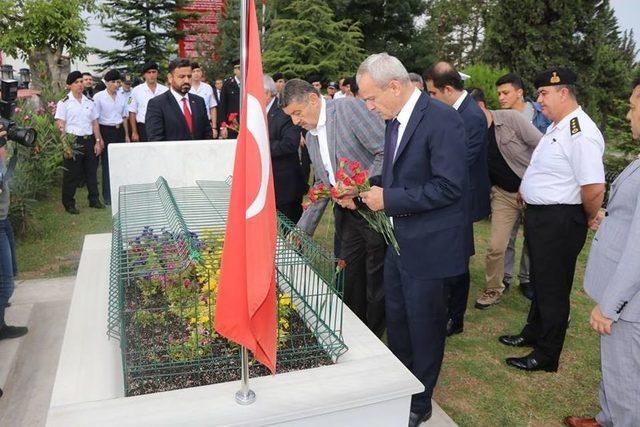 Bartın’da Şehitlik Ziyareti